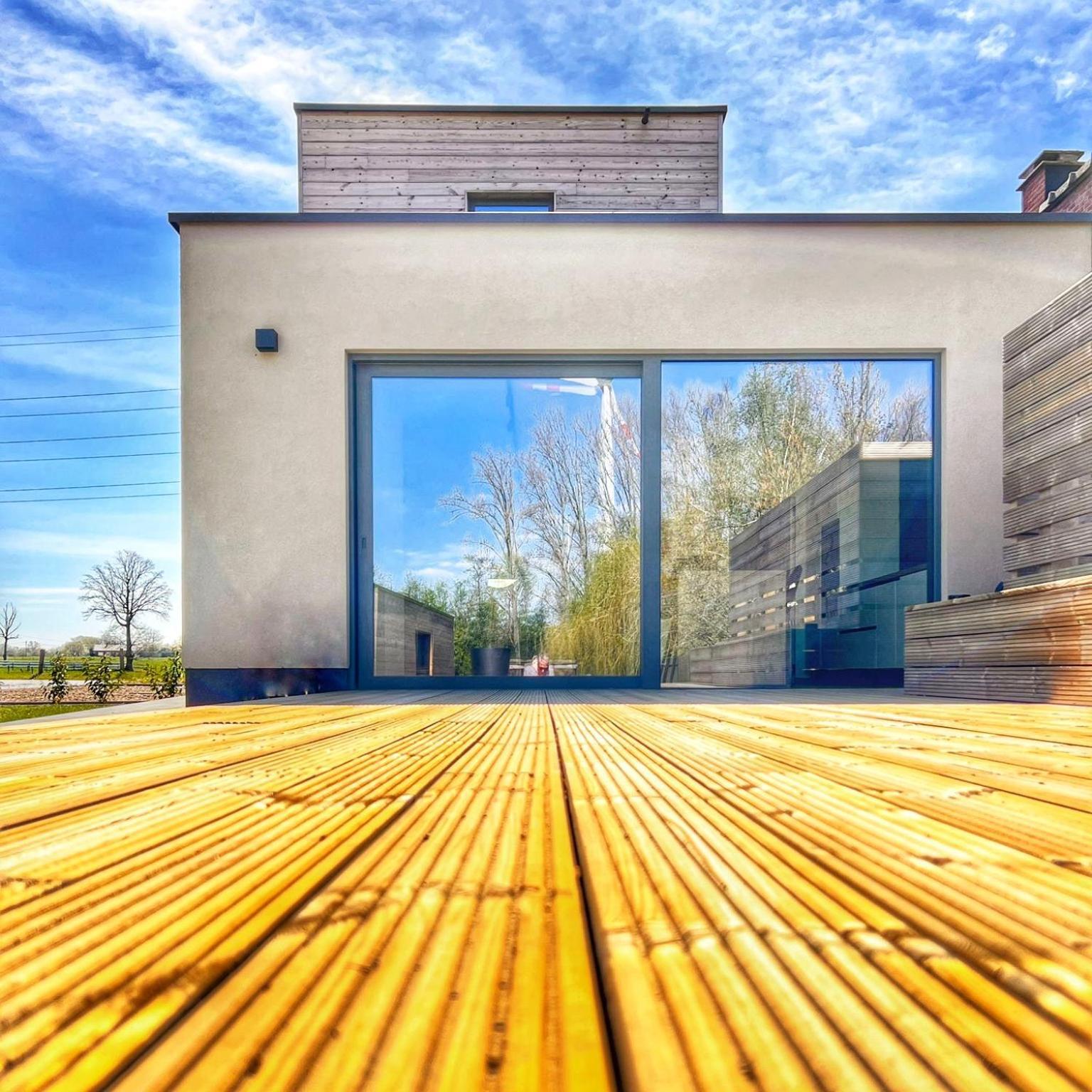 Inova Guesthouse Хасселт Экстерьер фото