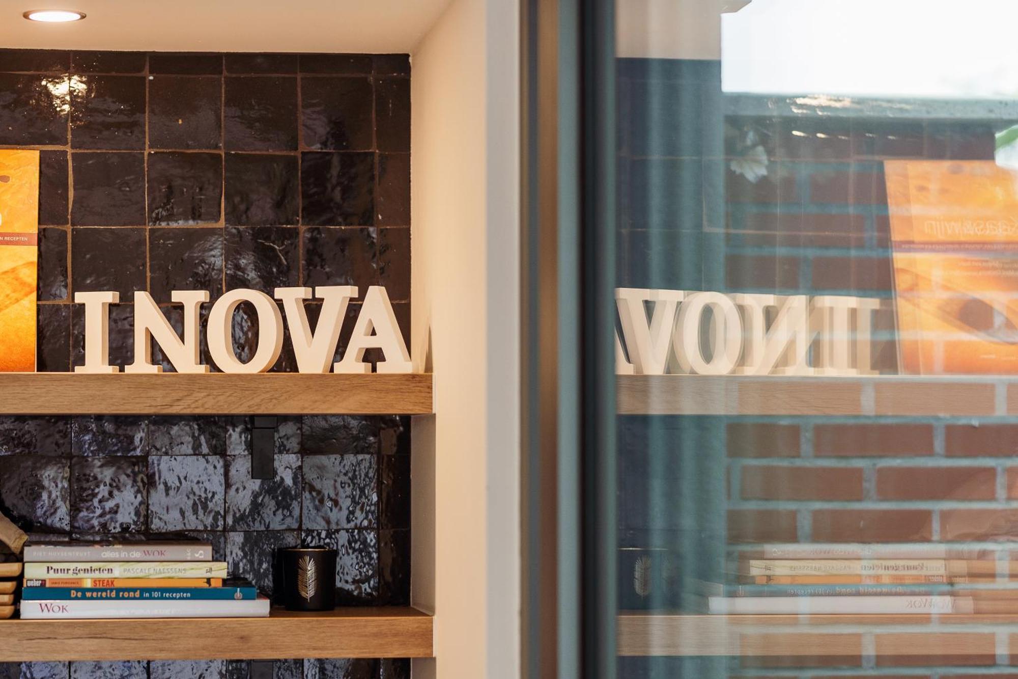 Inova Guesthouse Хасселт Экстерьер фото