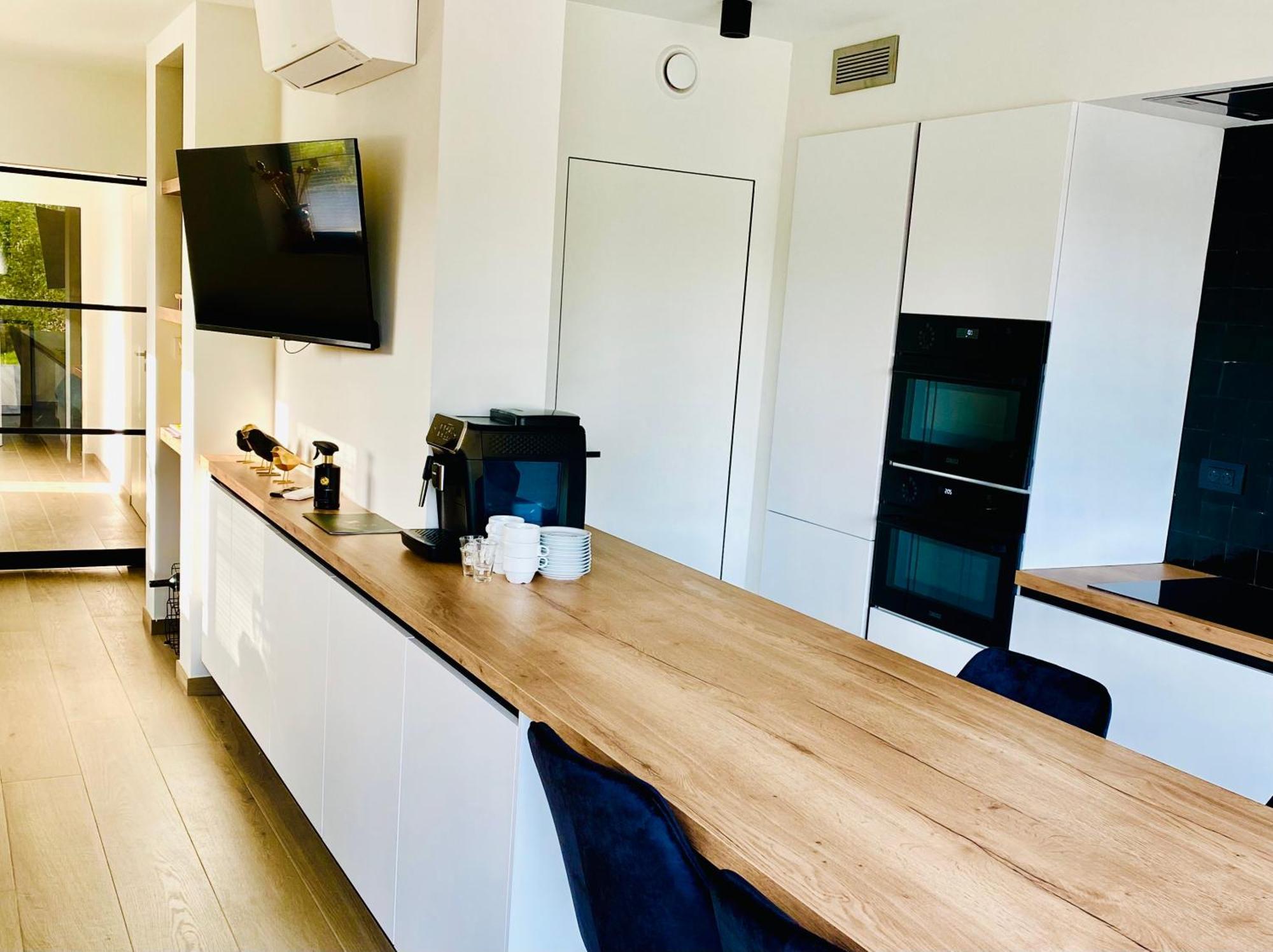 Inova Guesthouse Хасселт Экстерьер фото