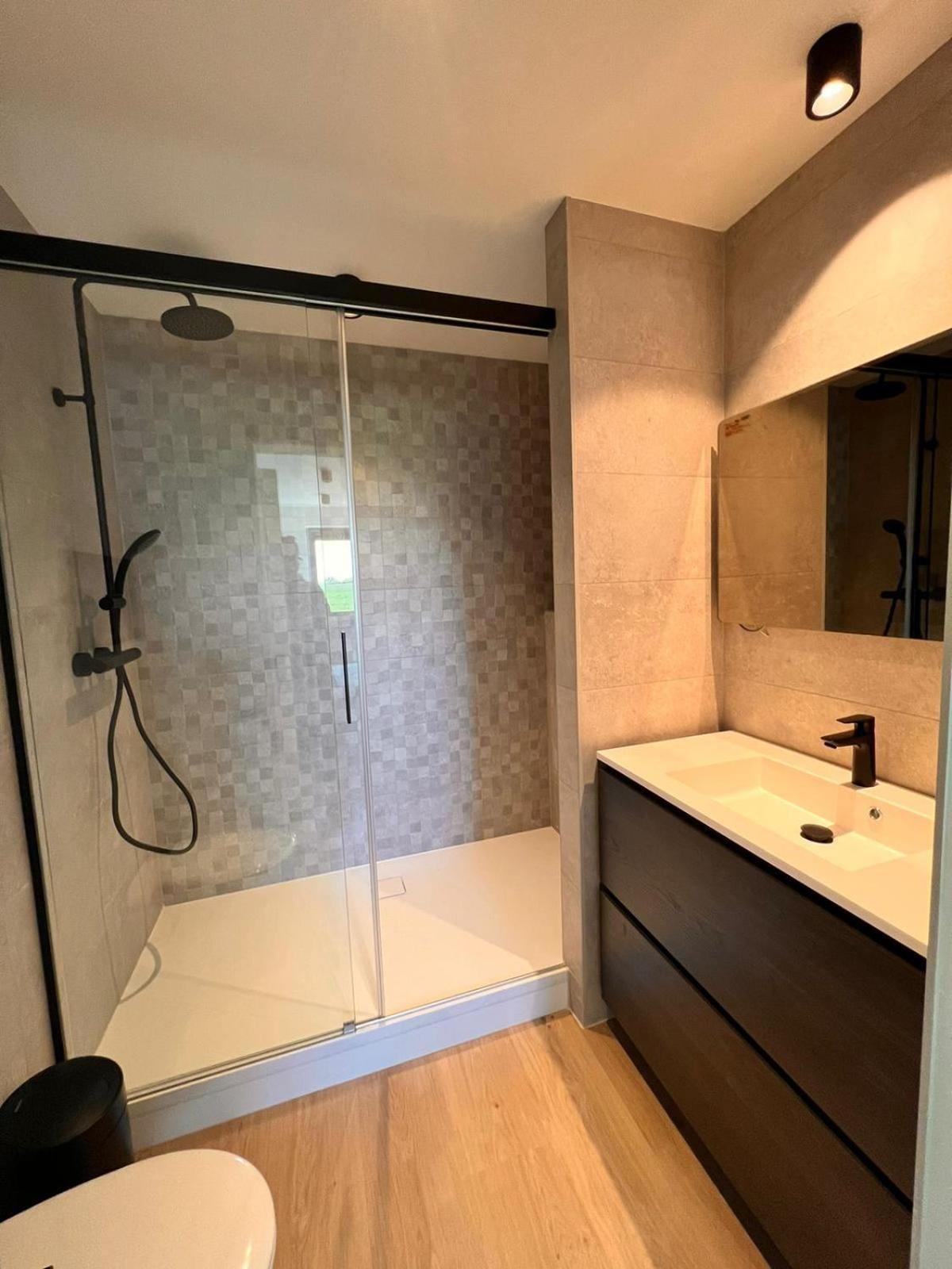 Inova Guesthouse Хасселт Экстерьер фото